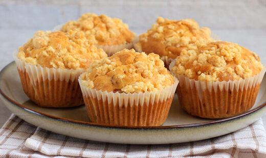 Blueberry Buckle Muffin