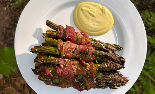 Bacon Wrapped Asparagus with Saffron Aioli