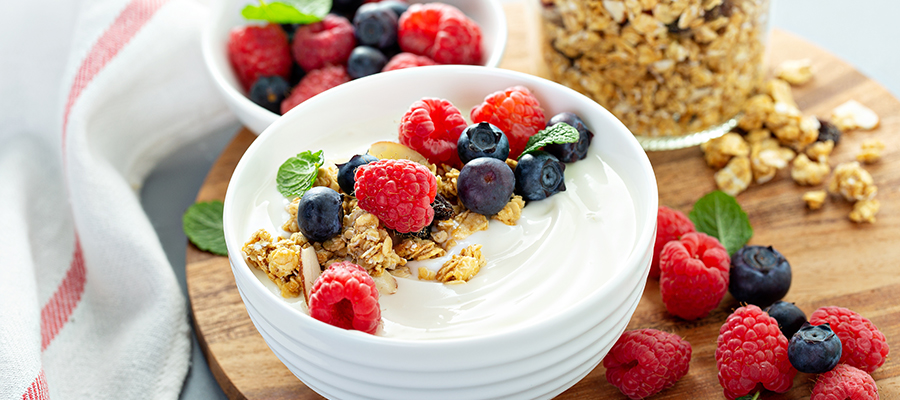High-Protein Greek Yogurt Berry Bowl